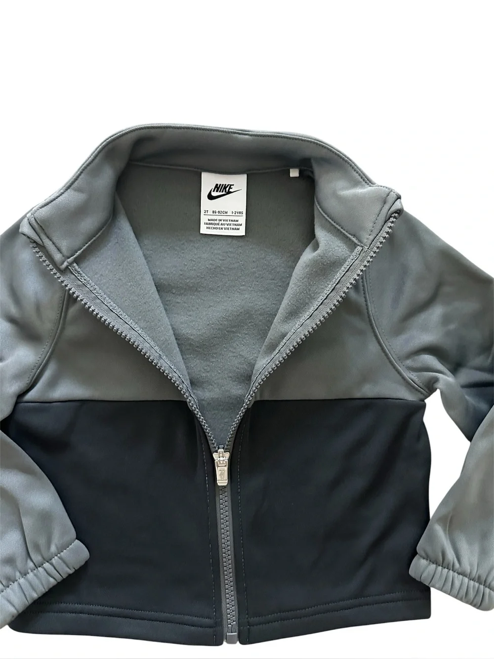 Nike Boys 3 Piece Set 2T NWT Gray Black Jacket Jogger Pants T-Shirt